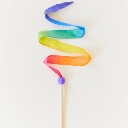 Sarah's Silks kis selyemszalag varázspálca, szivárvány
